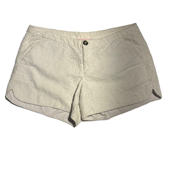 Lilly Pulitzer white eyelet shorts. Size 2. Super cute. Gold shiny button - Picture 7 of 14